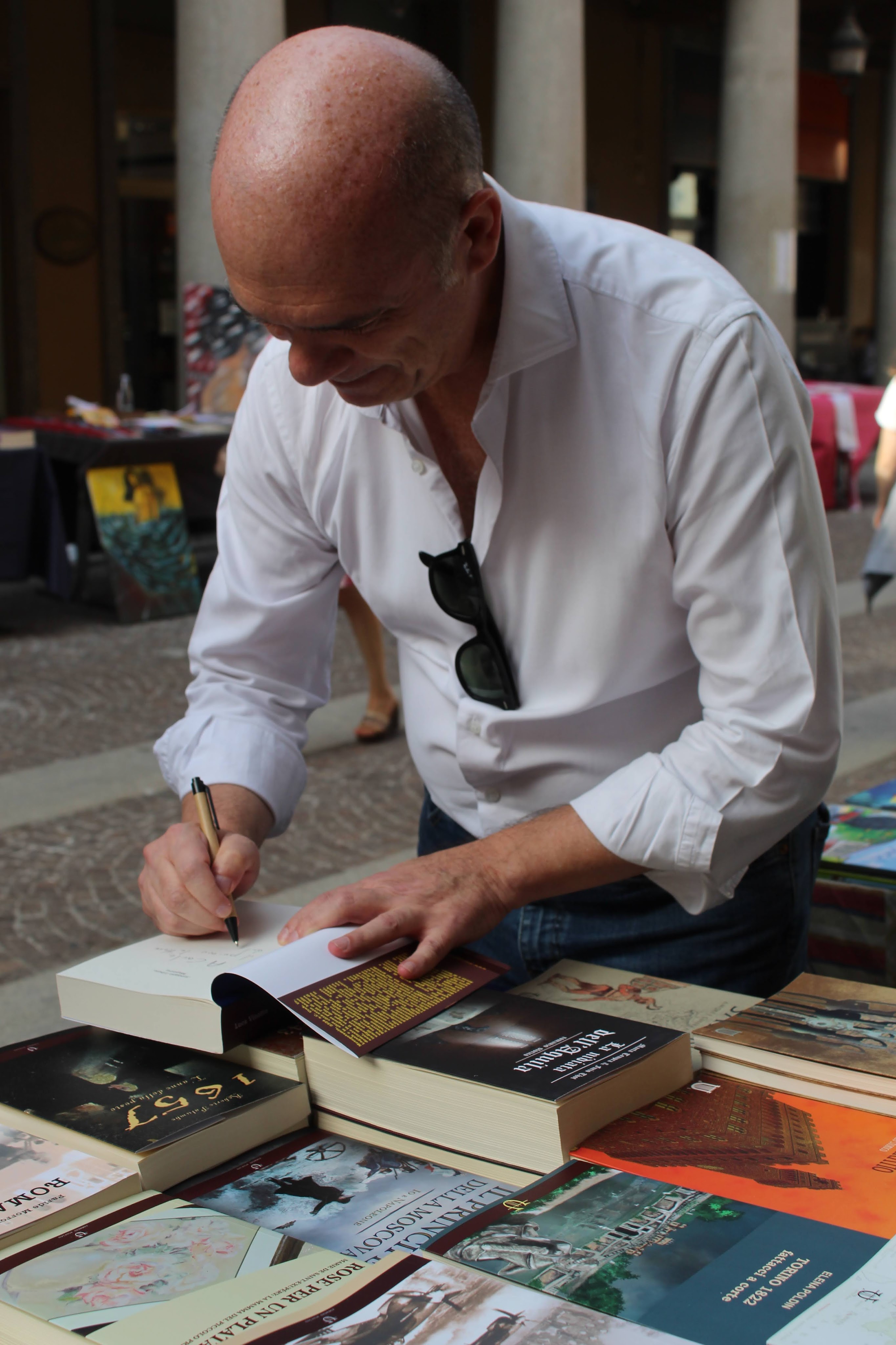 Questa immagine ha l'attributo alt vuoto; il nome del file è img_8233.jpg